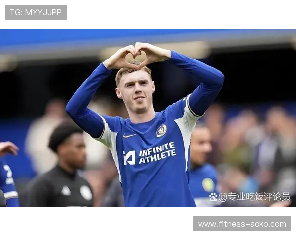 足球球星戴上安全帽的另类瞬间揭秘保护自己也能展现风采