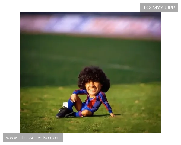 马拉多纳传奇球技壁纸展现球王风采与永恒魅力